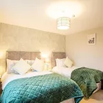 No 31 Village * Killarney